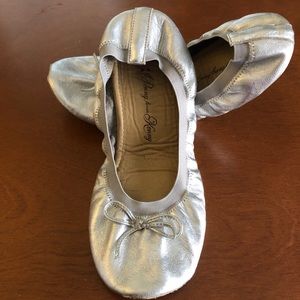 Penny loves Kenny slip on flats